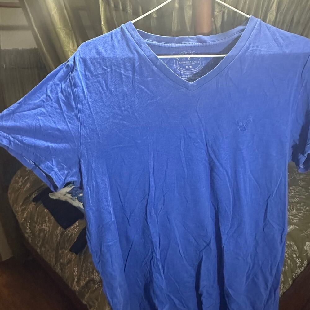American Eagle Outfitters Flex Athletic Fit V-Neck T-Shirt - Blue (Size M)